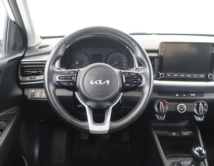 KIA Stonic Kombi 1,2 l 61 kw