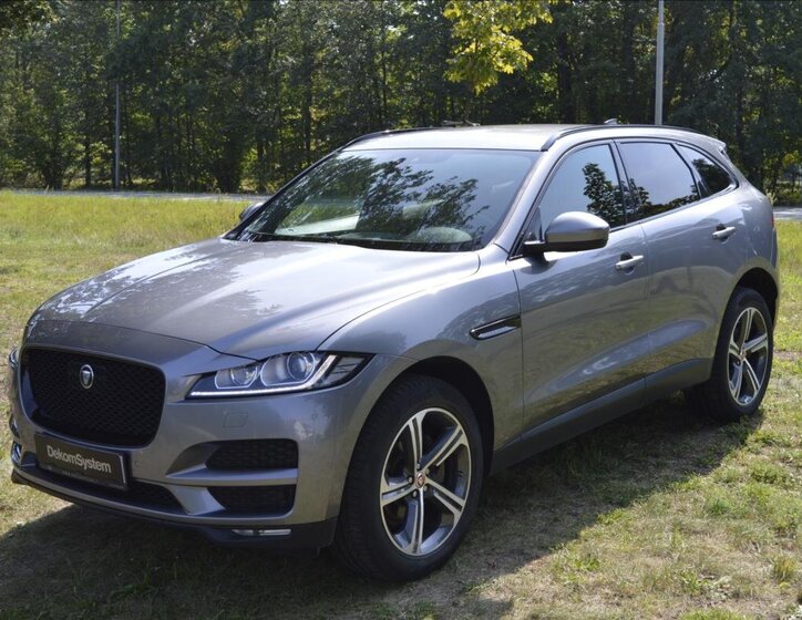 Jaguar F-Pace SUV / Terénní 2,0 l 132 kw