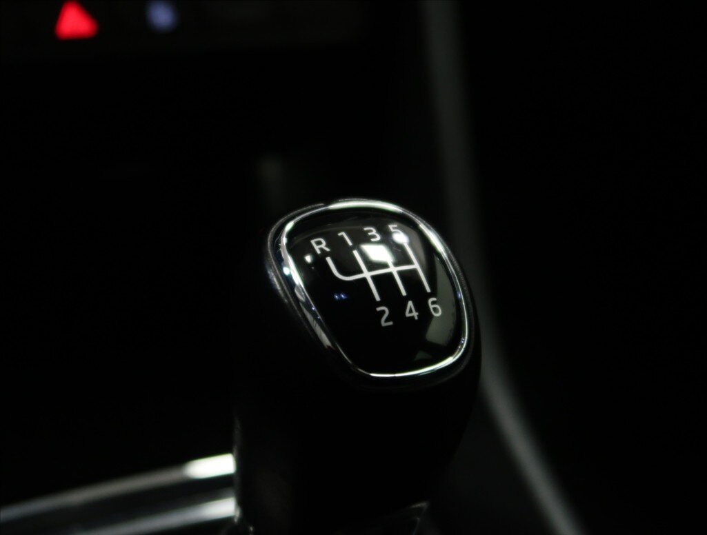 Škoda Karoq SUV 1,5 l 110 kw