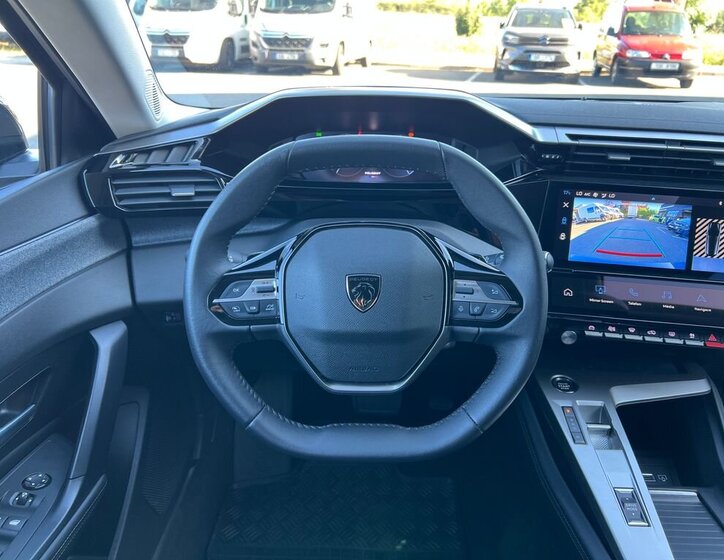 Peugeot 308 Kombi 1,2 l 96 kw