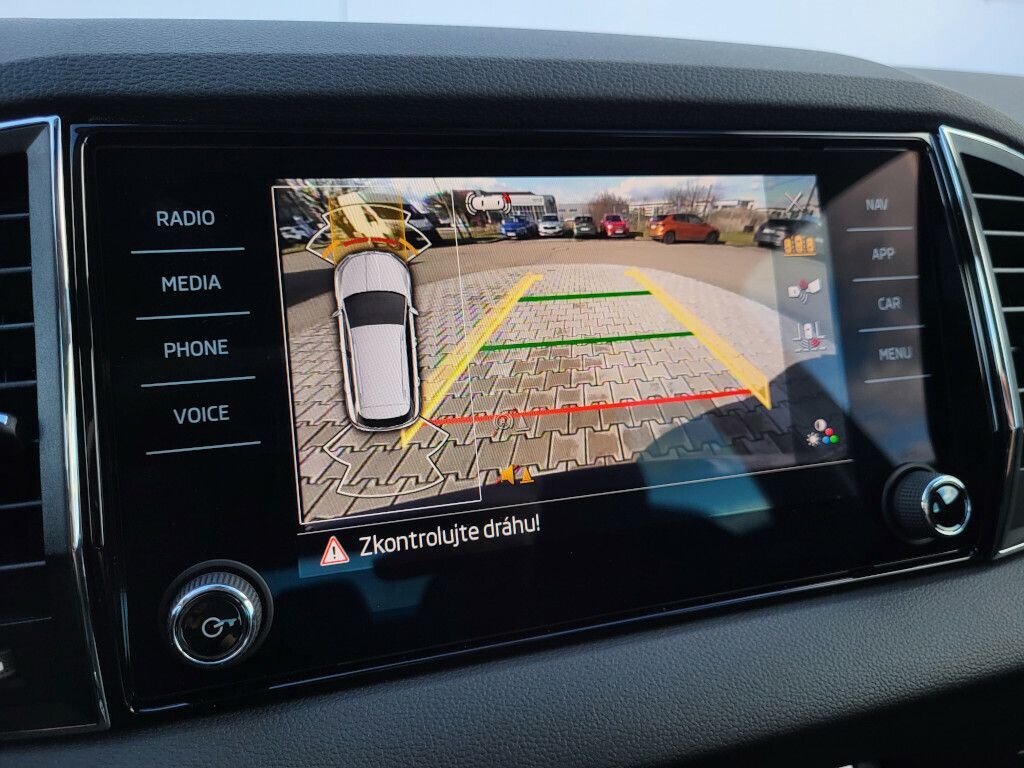 Škoda Karoq SUV / Terénní 1,5 l 110 kw