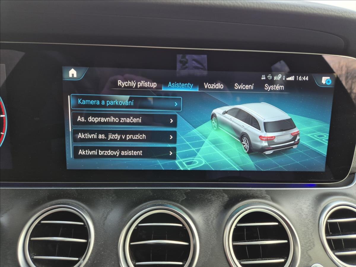 Mercedes-Benz Třídy E Kombi 2,9 l 243 kw