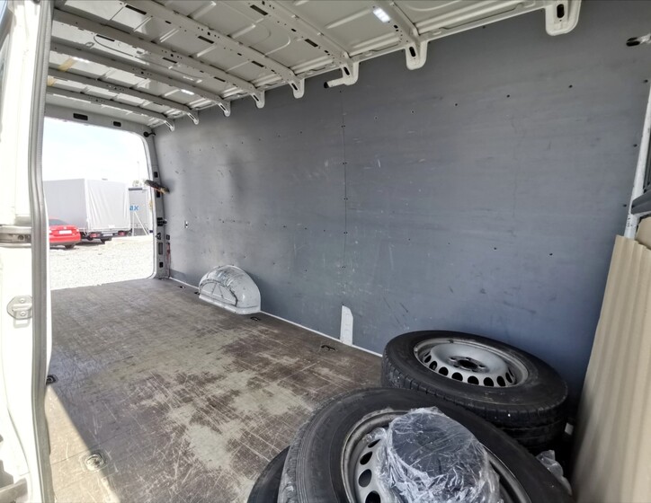 Volkswagen Crafter 15