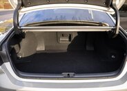 Lexus ES 300h Sedan / Limuzína 2,5 l 160 kw