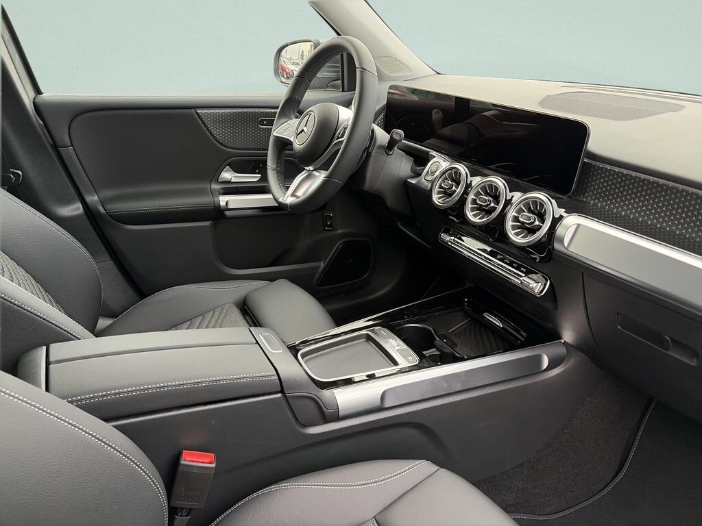 Mercedes-Benz GLB SUV / Terénní 1,3 l 120 kw
