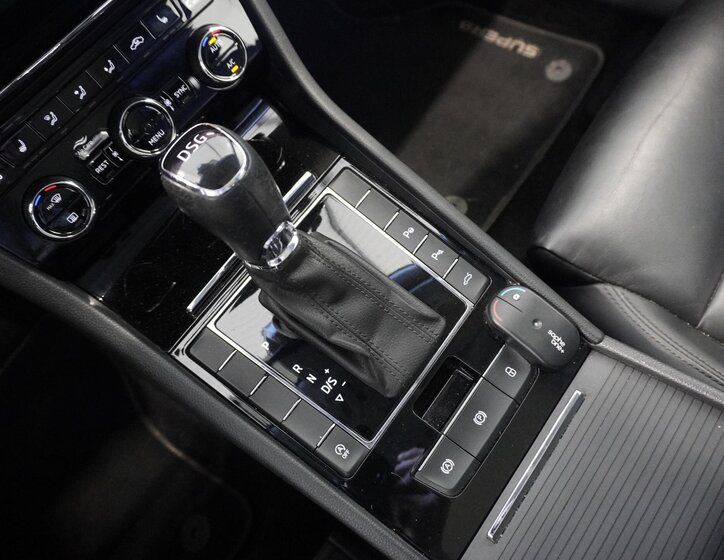 Škoda Superb Kombi 1,5 l 110 kw