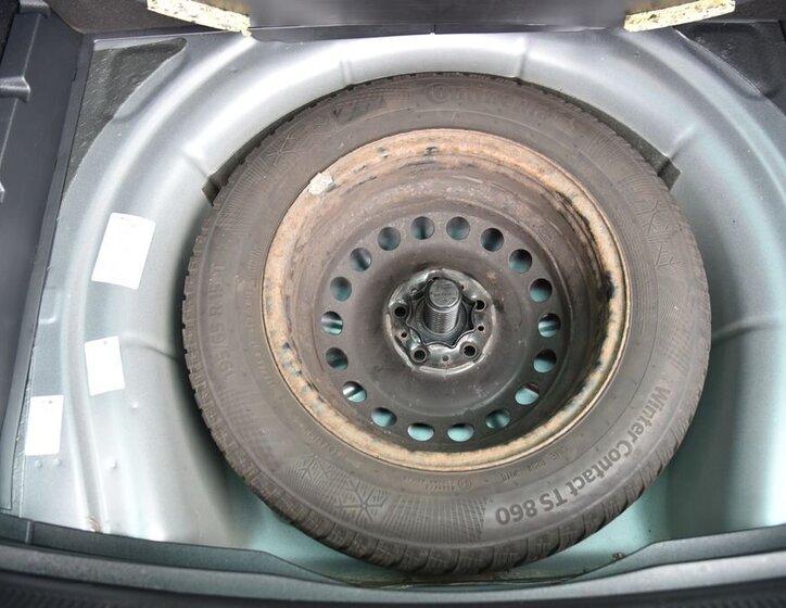 Volkswagen Golf Kombi 1,6 l 77 kw