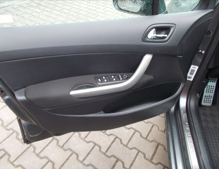 Peugeot 308 Kombi 1,6 l 88 kw
