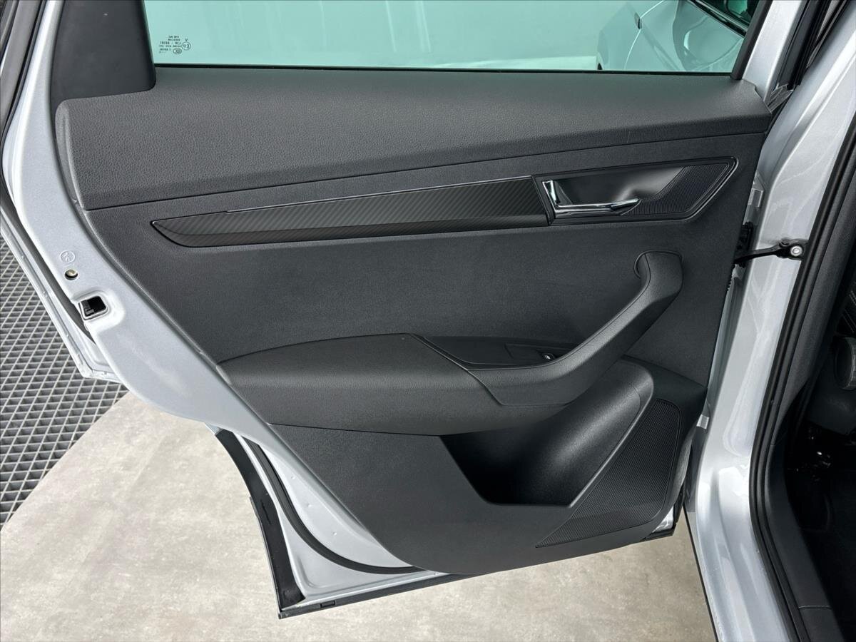 Škoda Karoq SUV / Terénní 1,5 l 110 kw