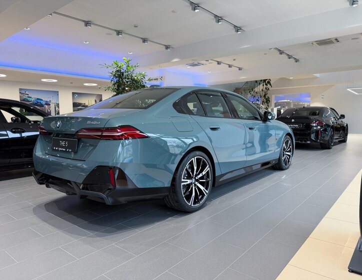 BMW Řada 5 Sedan 3,0 l 223 kw