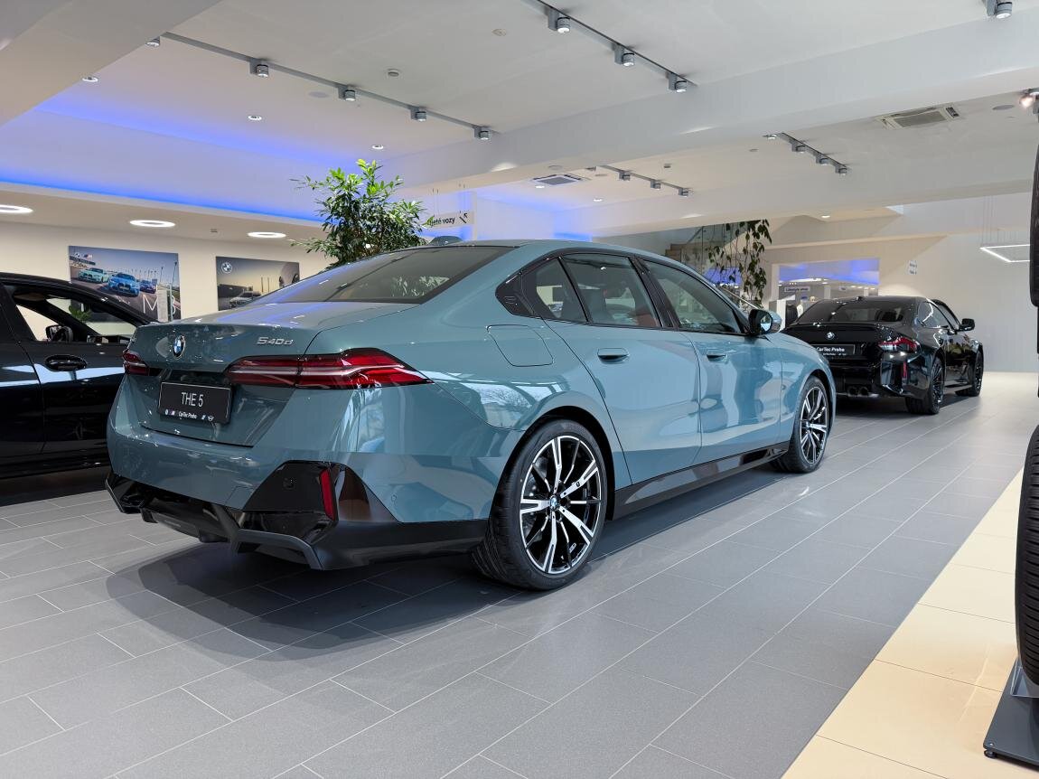 BMW Řada 5 Sedan 3,0 l 223 kw