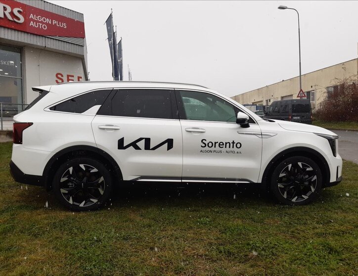KIA Sorento SUV / Terénní 2,2 l 142 kw