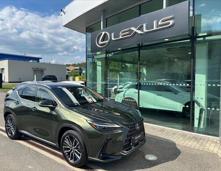 Lexus NX 350h SUV / Terénní 2,5 l 150 kw