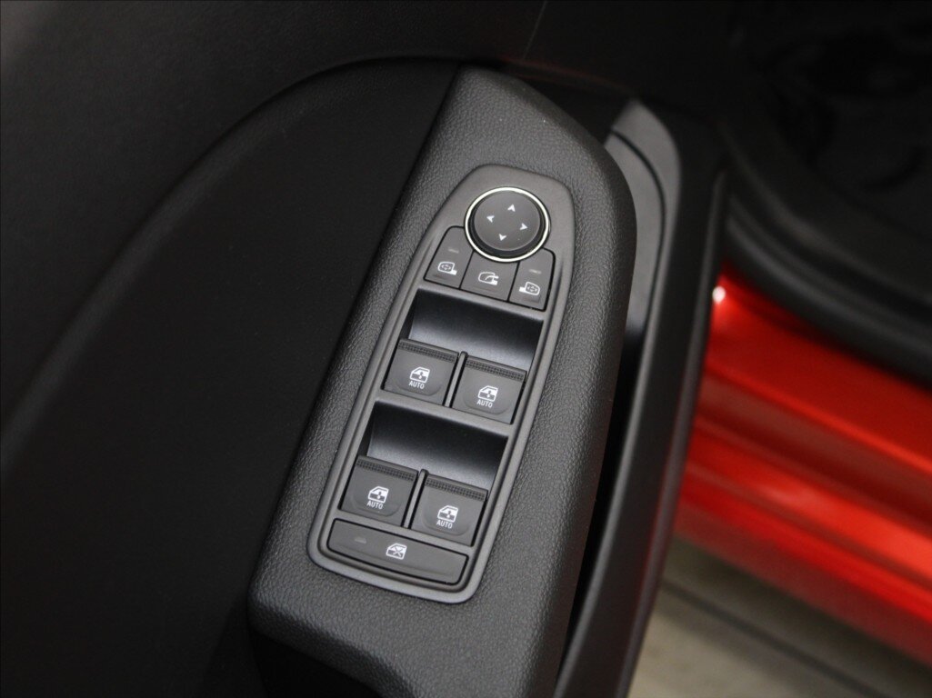 Mitsubishi Colt Hatchback 999,0 67 kw