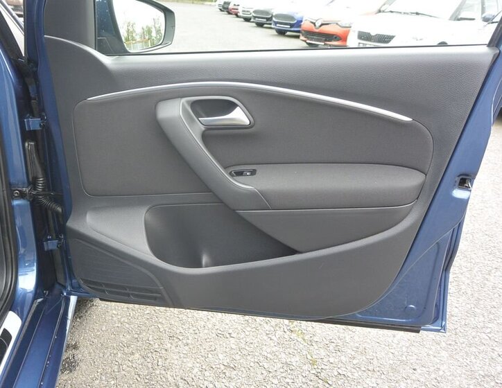 Volkswagen Polo Hatchback 999,0 55 kw