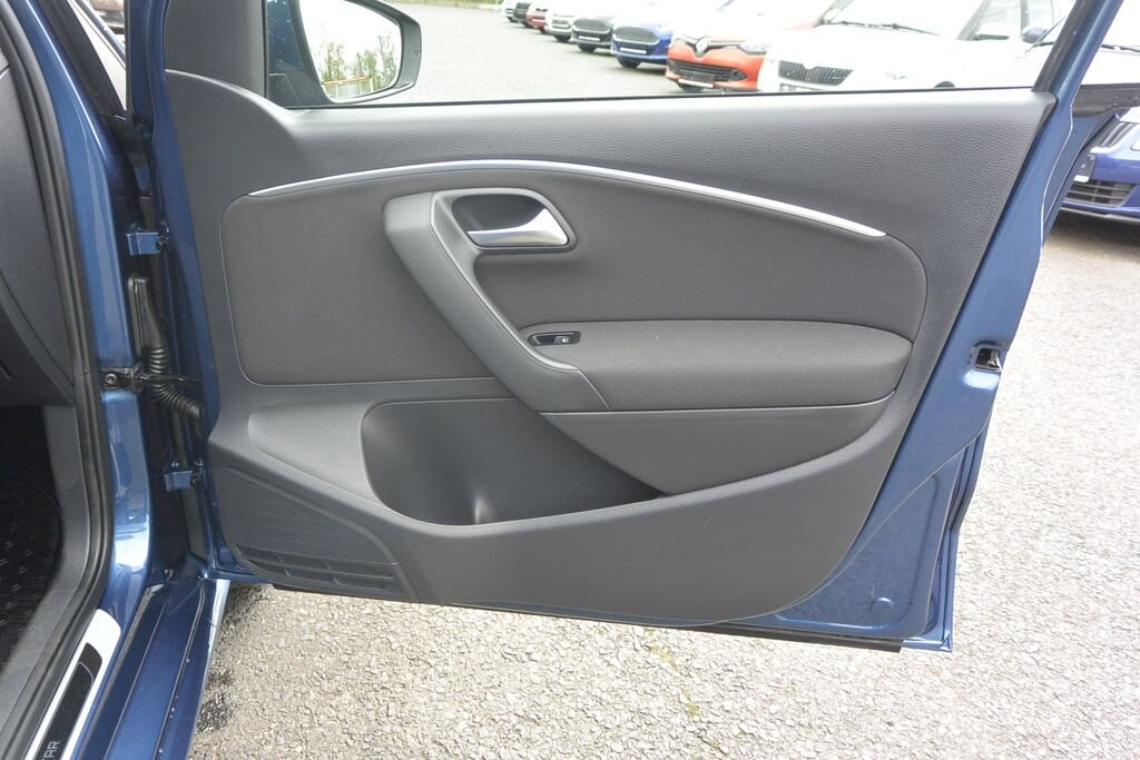 Volkswagen Polo Hatchback 999,0 55 kw