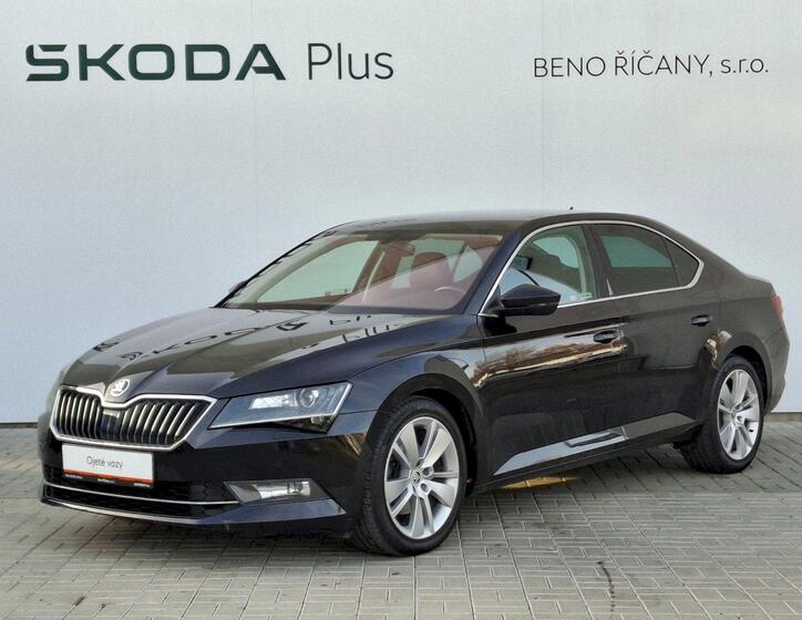 Škoda Superb 1