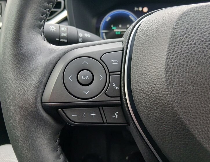 Toyota RAV4 SUV 2,5 l 131 kw