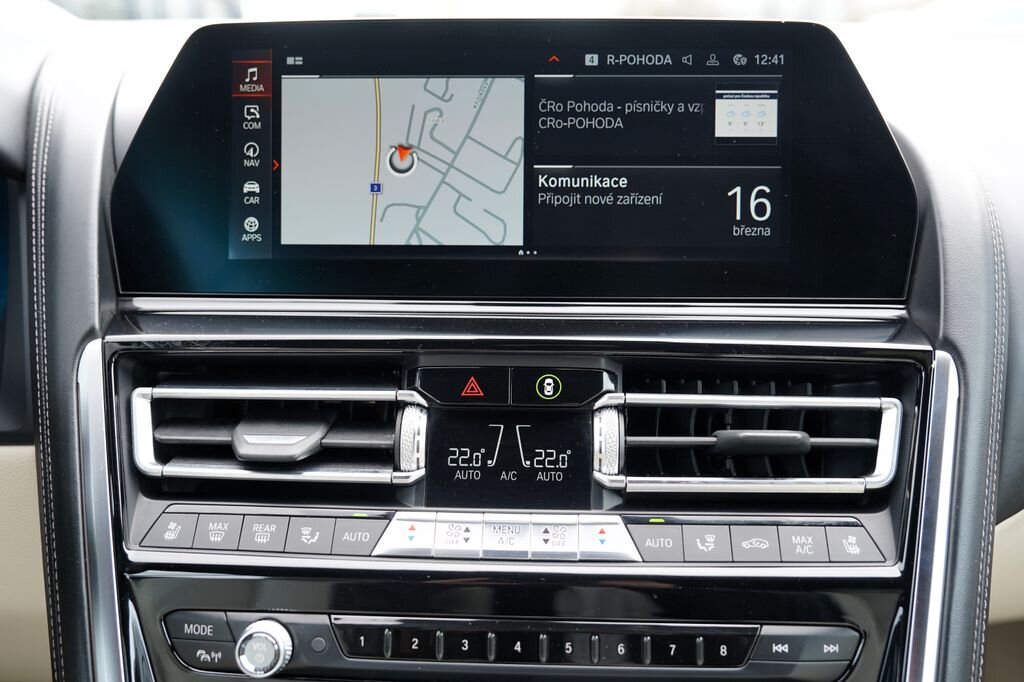 BMW Řada 8 Kabriolet 4,4 l 390 kw