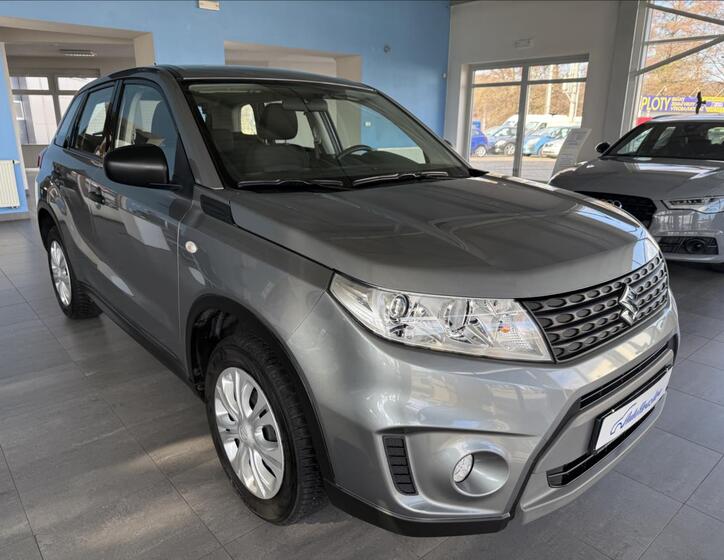 Suzuki Vitara 1