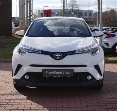 Toyota C-HR 2