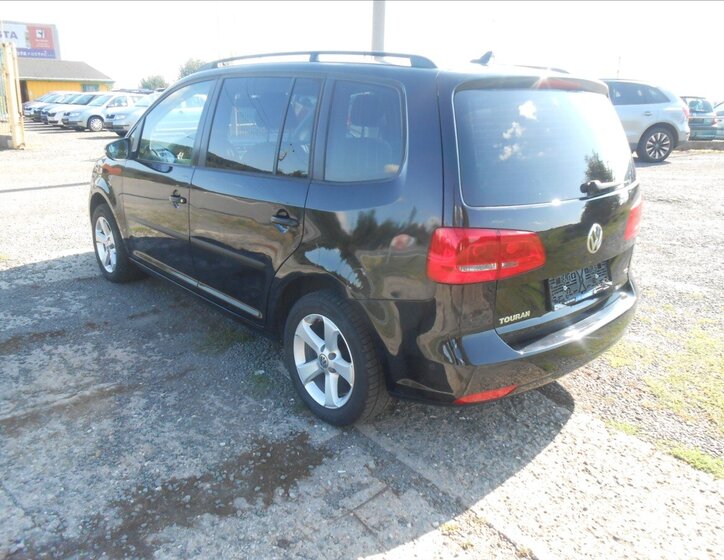 Volkswagen Touran MPV 1,6 l 77 kw