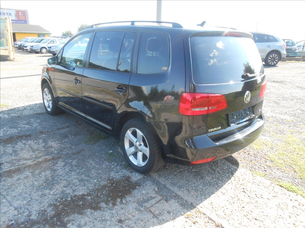 Volkswagen Touran MPV 1,6 l 77 kw