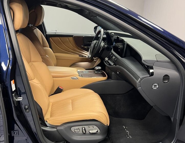 Lexus LS 500h Sedan 3,5 l 264 kw