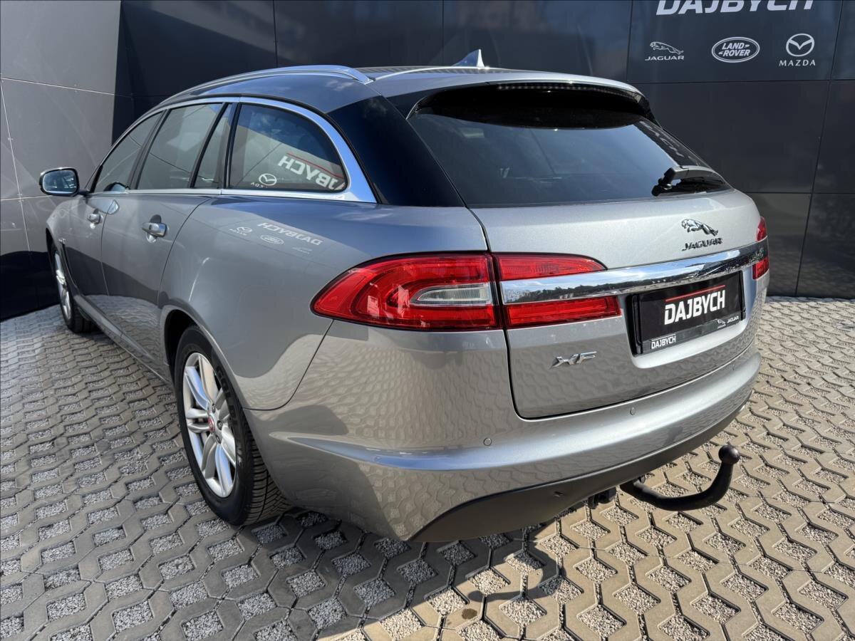 Jaguar XF Kombi 2,2 l 120 kw