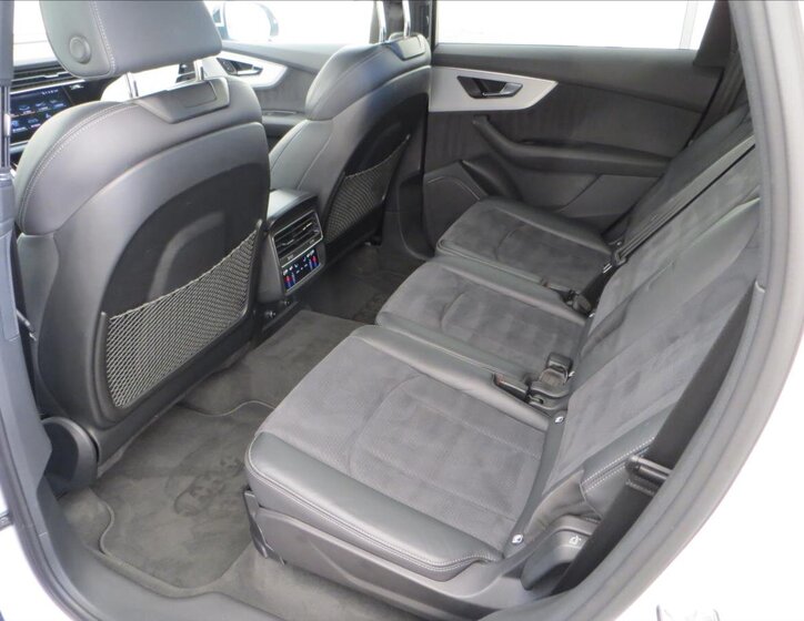 Audi Q7 SUV / Terénní 3,0 l 210 kw