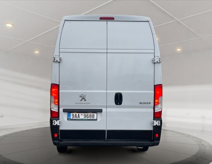 Peugeot Boxer Skříň 2,2 l 121 kw