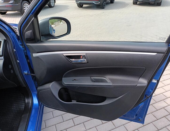 Suzuki Swift Hatchback 1,2 l 69 kw