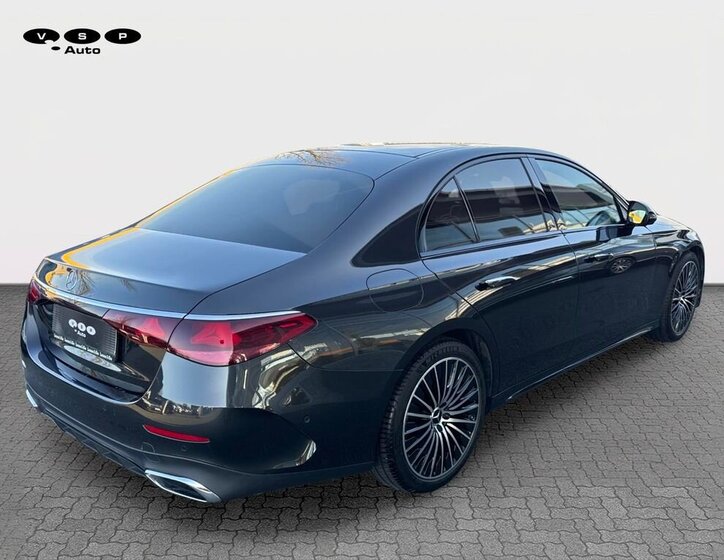 Mercedes-Benz Třídy E 5