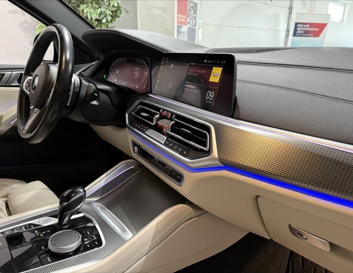 BMW X6 Sedan / Limuzína 3,0 l 250 kw