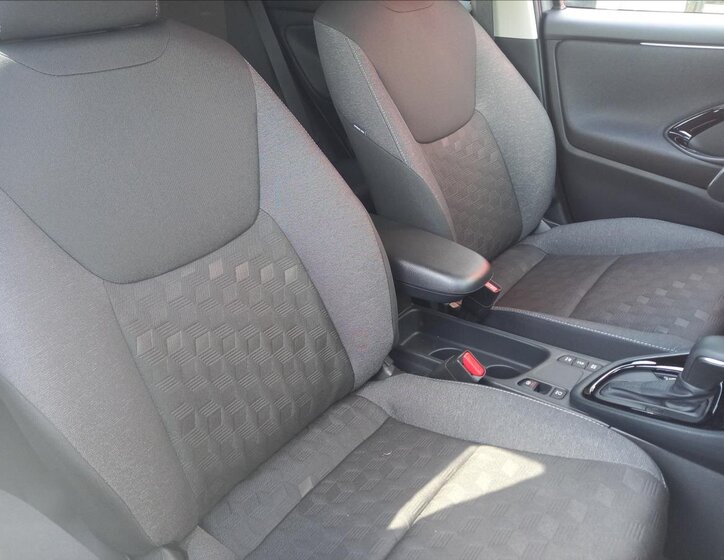 Toyota Yaris Hatchback 1,5 l 85 kw