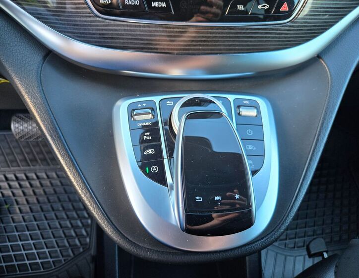 Mercedes-Benz Třídy V 14