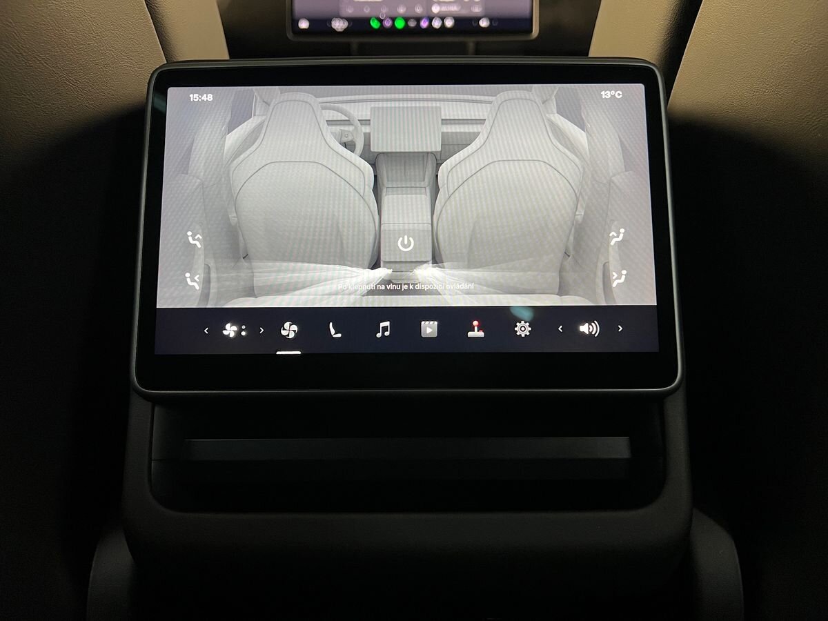 Tesla Model 3 Sedan 0,0 341 kw