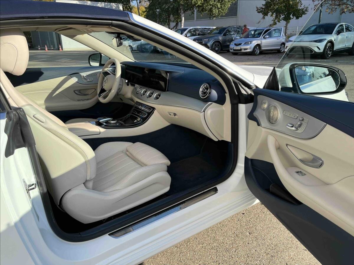 Mercedes-Benz Třídy E Kabriolet 2,0 l 190 kw