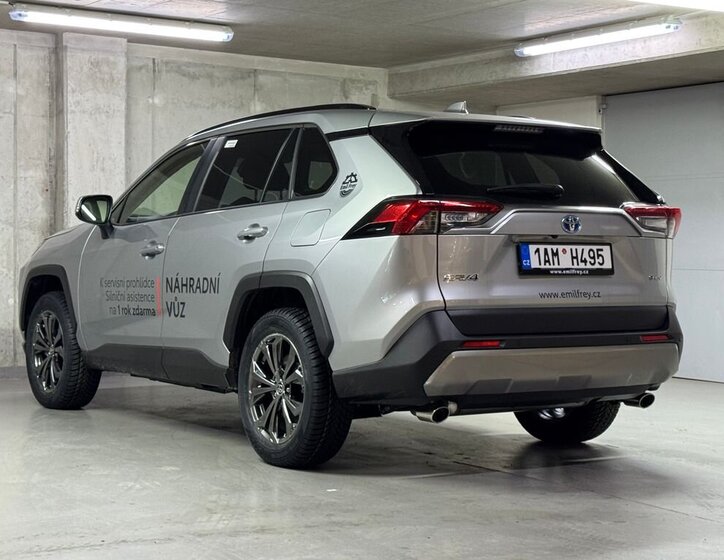 Toyota RAV4 SUV 2,5 l 163 kw