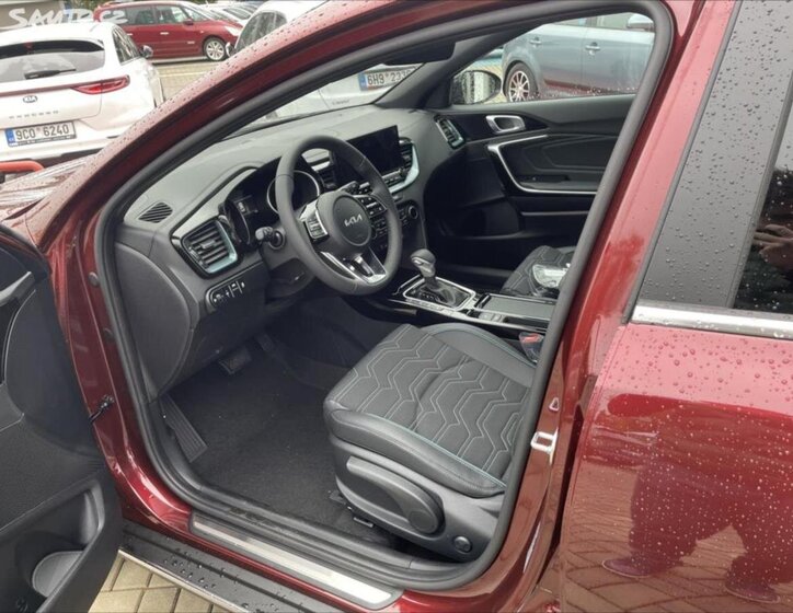 KIA XCeed SUV / Terénní 1,6 l 110 kw