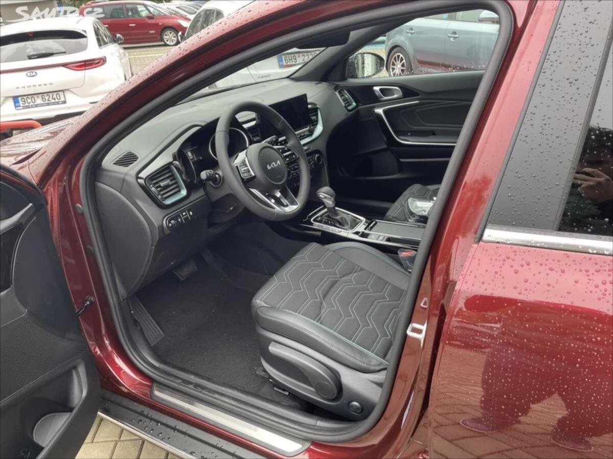 KIA XCeed SUV / Terénní 1,6 l 110 kw
