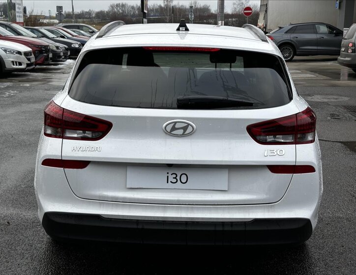 Hyundai i30 Kombi 1,5 l 70 kw