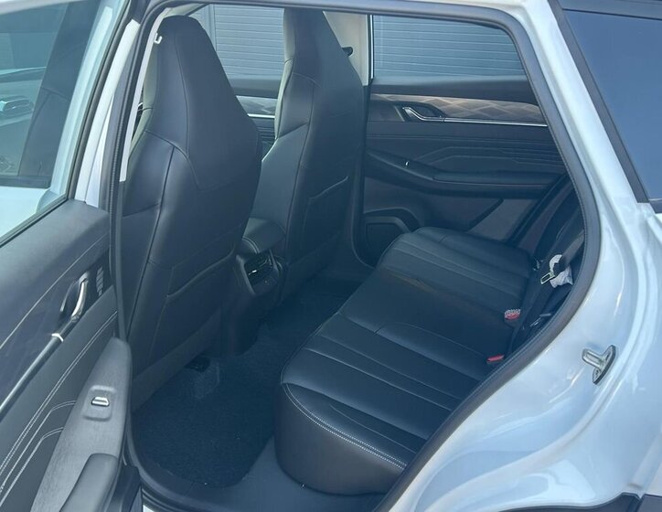 Dongfeng Ostatní SUV / Terénní 1,5 l 145 kw