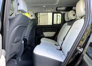 Land Rover Defender 20