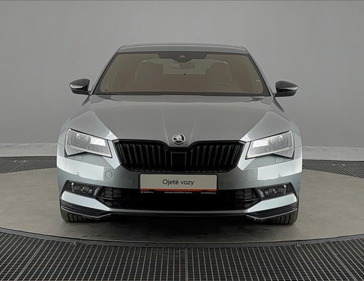 Škoda Superb Liftback 2,0 l 140 kw