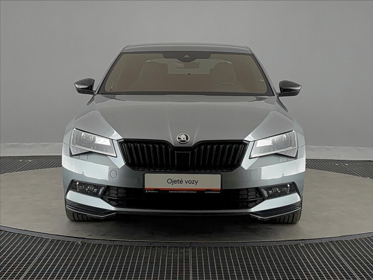 Škoda Superb Liftback 2,0 l 140 kw