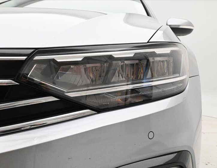 Volkswagen Passat Sedan 1,4 l 115 kw