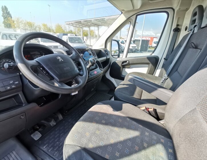 Peugeot Boxer Skříň 2,2 l 110 kw