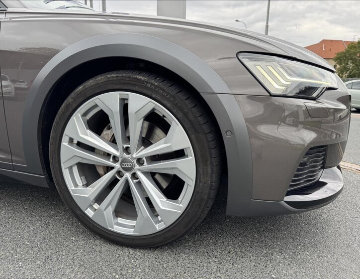 Audi A6 Allroad Kombi 3,0 l 210 kw