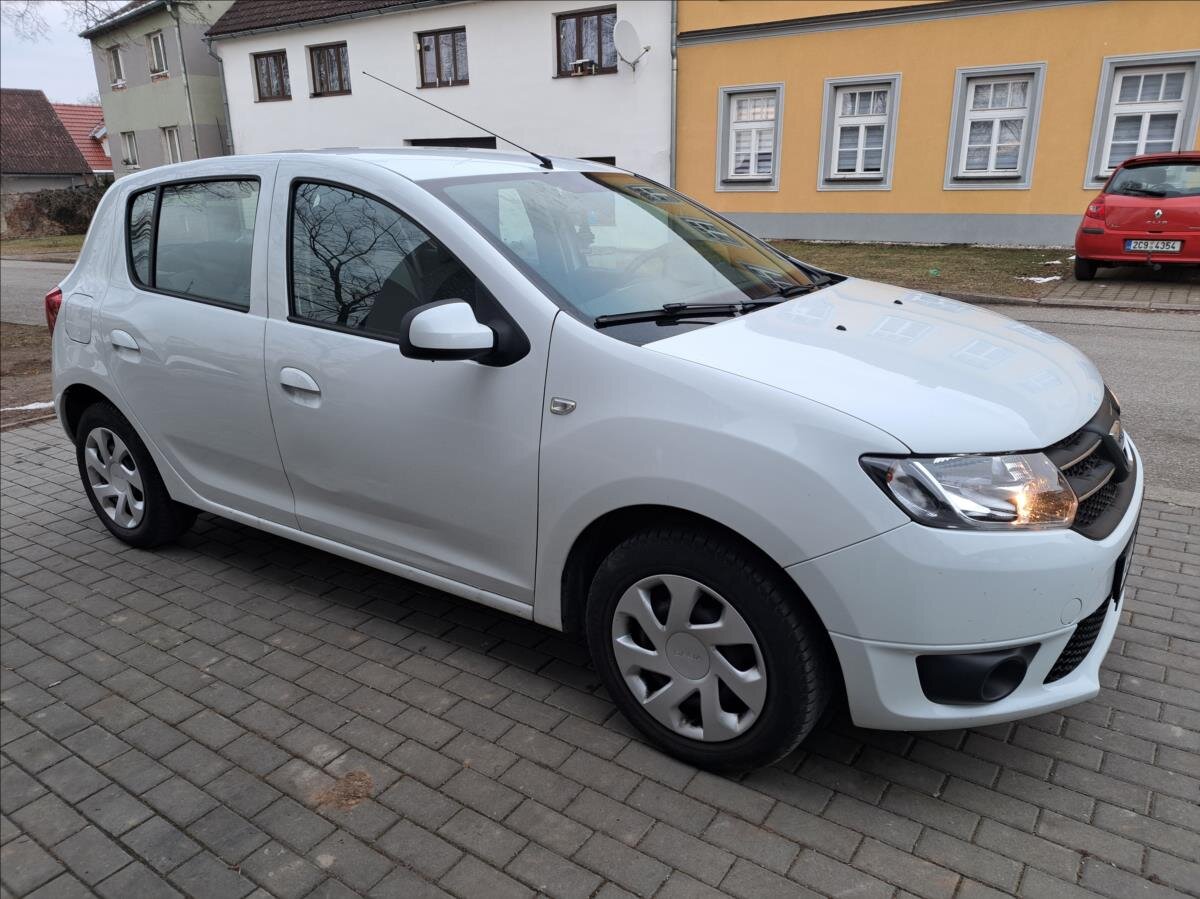 Dacia Sandero Hatchback 1,1 l 54 kw